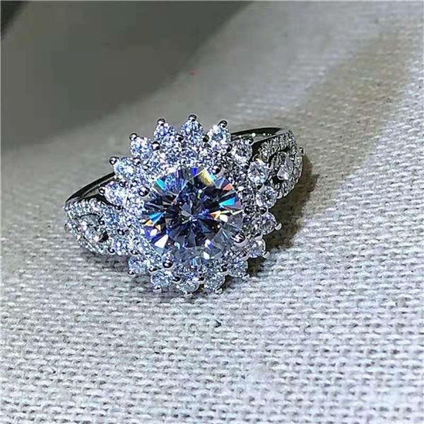 wedding rings trendy crystal engagement design for women white zircon cubic elegant female jewelry, Slivery;golden
wedding rings trendy crystal engagement design for women white zircon cubic elegant female jewelry, Slivery;golden