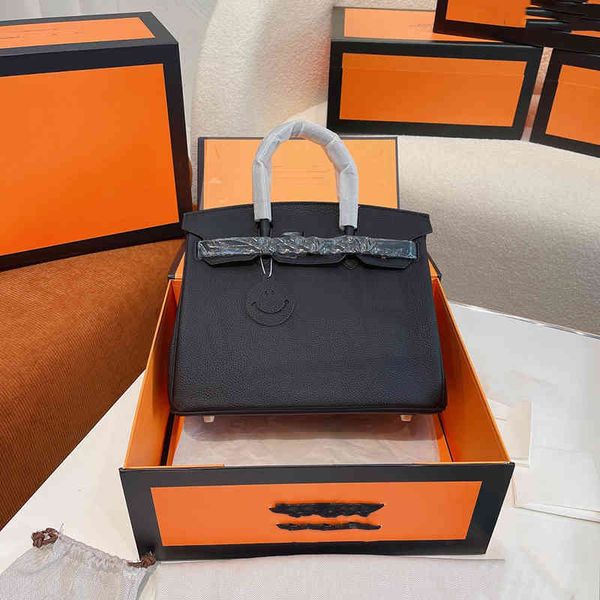 bag 5ahigh-quality platinum bag high-end hardware accessories body full leather brand-name handbag luxury classic one-shoulder oblique
bag 5ahigh-quality platinum bag high-end hardware accessories body full leather brand-name handbag luxury classic one-shoulder oblique