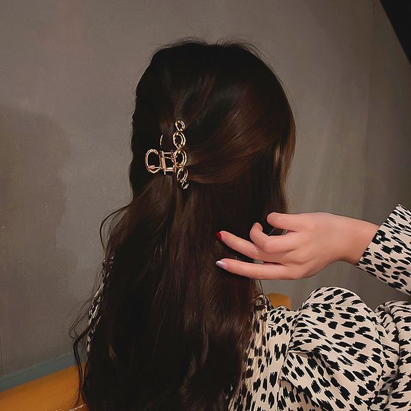 simple design, geometric hollow out smile face hairpin, fashionable and versatile hairpin, Golden;silver
simple design, geometric hollow out smile face hairpin, fashionable and versatile hairpin, Golden;silver