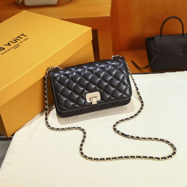 bag female 2021 cash chain small bag fashion lingge single shoulder simple messenger
bag female 2021 cash chain small bag fashion lingge single shoulder simple messenger