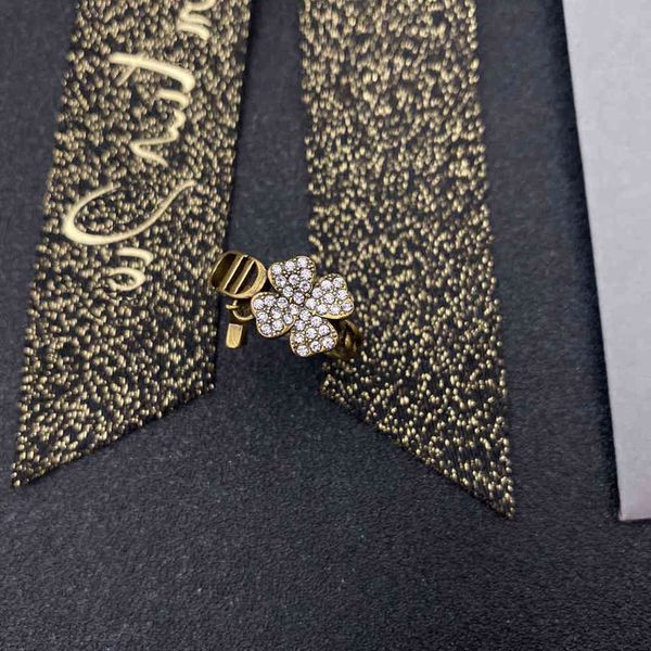 fashion rings d family open dijia zircon five pointed star brass material, Silver 
fashion rings d family open dijia zircon five pointed star brass material, Silver