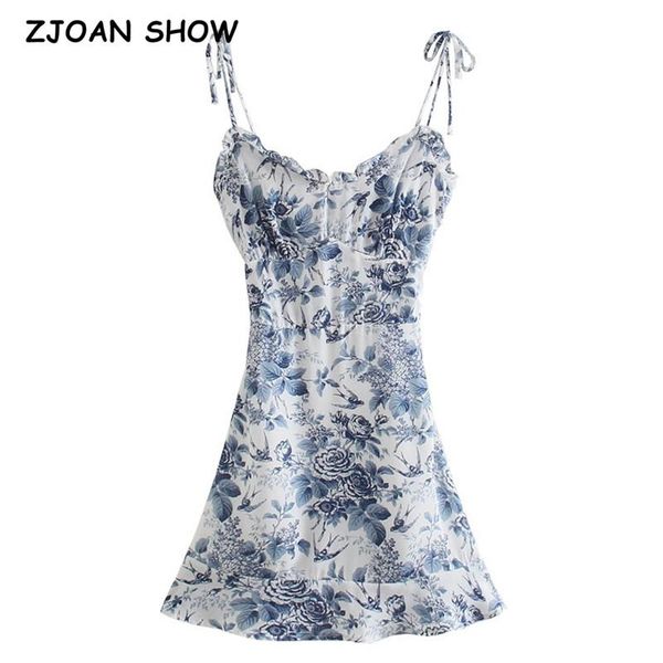 casual dresses 2021 french summer blue white floral front ruched bandage spaghetti strap mini dress retro lacing up sling ruffles, Black;gray
casual dresses 2021 french summer blue white floral front ruched bandage spaghetti strap mini dress retro lacing up sling ruffles, Black;gray