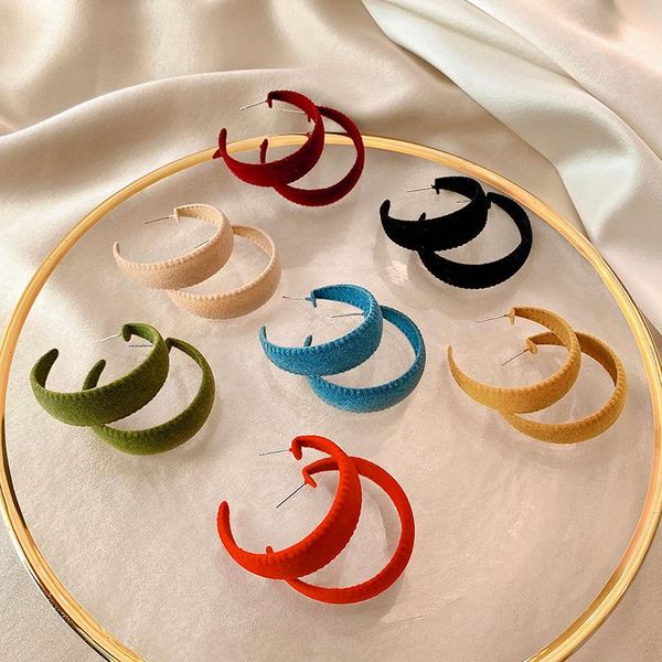 stud winter plush c-shaped flocking korean version earrings for girl women vintage joker temperament female jewelry, Golden;silver
stud winter plush c-shaped flocking korean version earrings for girl women vintage joker temperament female jewelry, Golden;silver