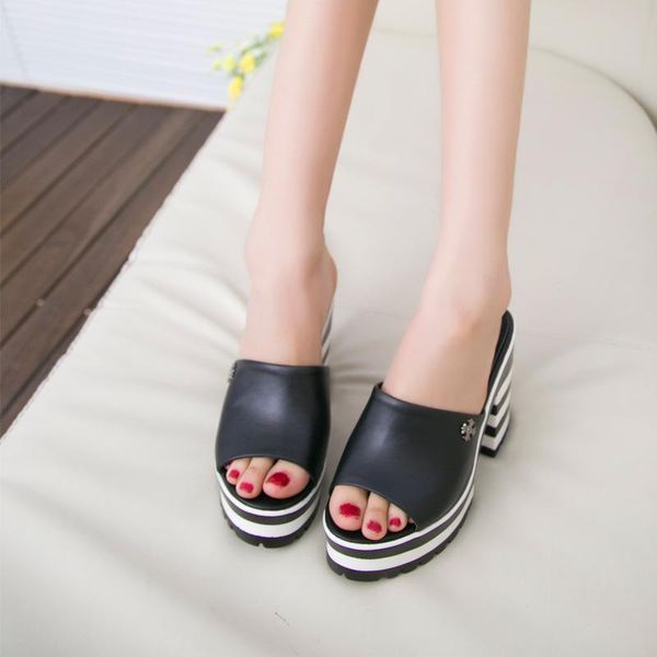 slippers 2021 summer korean leather fish mouth shoes muffin bottom sandals thick slope with female non-slip, Black 
slippers 2021 summer korean leather fish mouth shoes muffin bottom sandals thick slope with female non-slip, Black