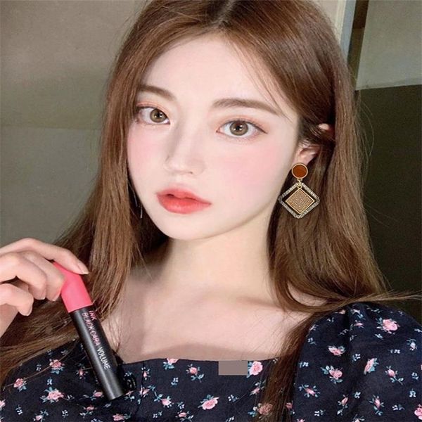 xitt s925 pure silver needle korean temperament net red stud and s925 pure silver needle korean temperament net red earrings and earrings, Golden;silver
xitt s925 pure silver needle korean temperament net red stud and s925 pure silver needle korean temperament net red earrings and earrings, Golden;silver
