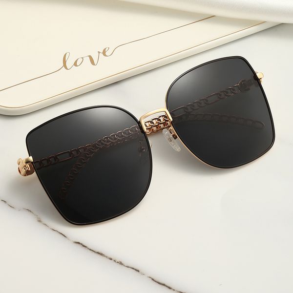 New Korean Metal Sunglasses Women's fashion Polarized men's square glasses, White;black
New Korean Metal Sunglasses Women's fashion Polarized men's square glasses, White;black