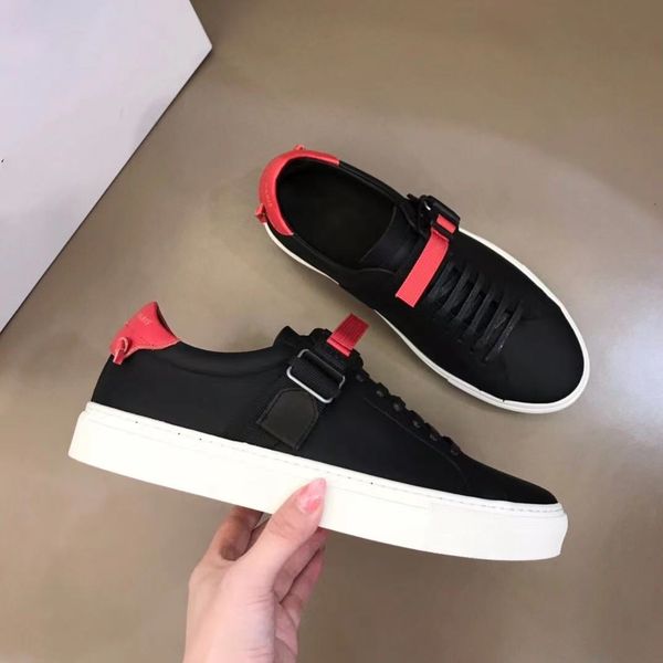 2021 mens womens leather casual shoes fashion white flat outdoors sneakers daily dress party with box size38-45, Black
2021 mens womens leather casual shoes fashion white flat outdoors sneakers daily dress party with box size38-45, Black