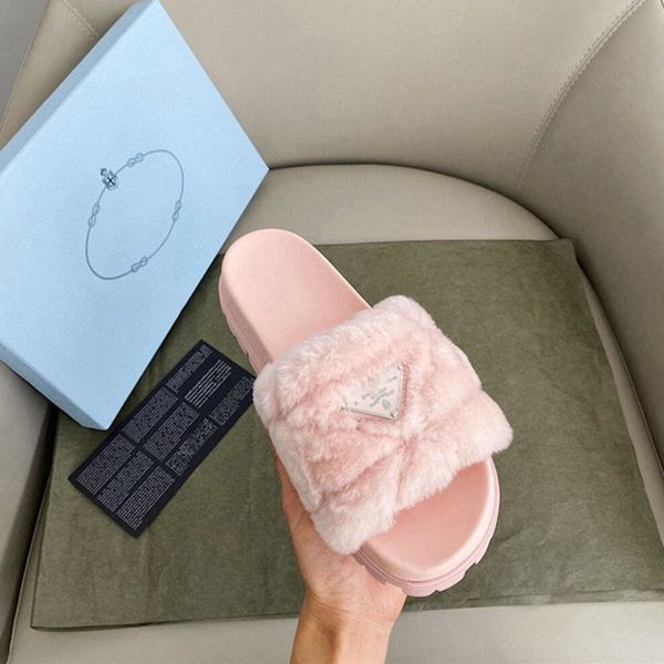 2021 summer new p family metal triangle open toe flat bottom casual sandals women's thick band mops outlets, Black
2021 summer new p family metal triangle open toe flat bottom casual sandals women's thick band mops outlets, Black