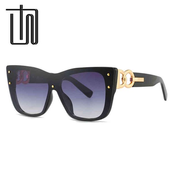 new personalized cat eye sunglass 8676m nail sunglass women's sunglass, White;black 
new personalized cat eye sunglass 8676m nail sunglass women's sunglass, White;black