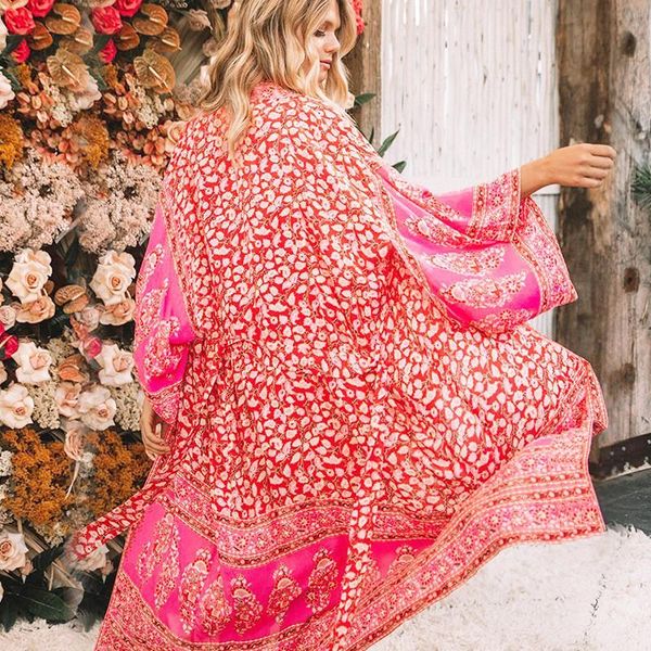 women chiffon print cover up pareo tunics for beach long dress kaftan swimwear bikini cover-up robe de plage sarong beachwear women's, White;black
women chiffon print cover up pareo tunics for beach long dress kaftan swimwear bikini cover-up robe de plage sarong beachwear women's, White;black