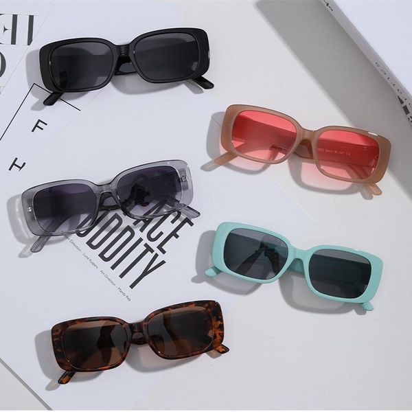 sunglasses retro woman simple sun glasses women fashion classic cmaos uv400 european trendy eyewear outdoor ladies travel oculos, White;black
sunglasses retro woman simple sun glasses women fashion classic cmaos uv400 european trendy eyewear outdoor ladies travel oculos, White;black