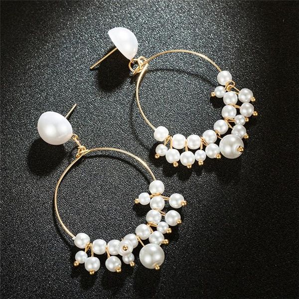 beaded earring round pearl earrings fashion water drop circle temperament girl ear jewelry stud, Golden;silver
beaded earring round pearl earrings fashion water drop circle temperament girl ear jewelry stud, Golden;silver
