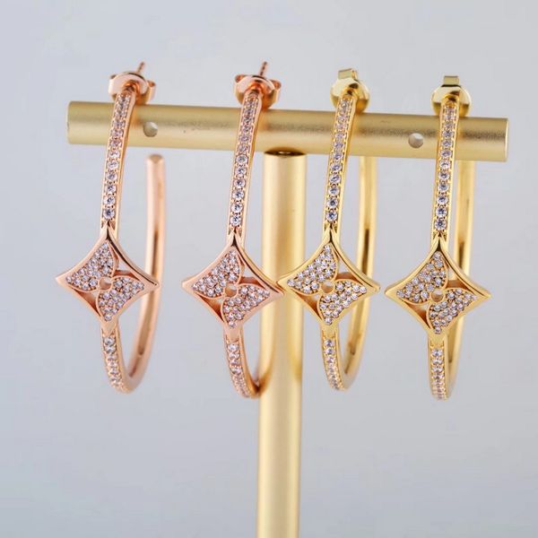 europe america fashion style lady women titanium steel engraved v initials c-shape setting full diamond hoop stud earrings 3 color, Golden;silver
europe america fashion style lady women titanium steel engraved v initials c-shape setting full diamond hoop stud earrings 3 color, Golden;silver
