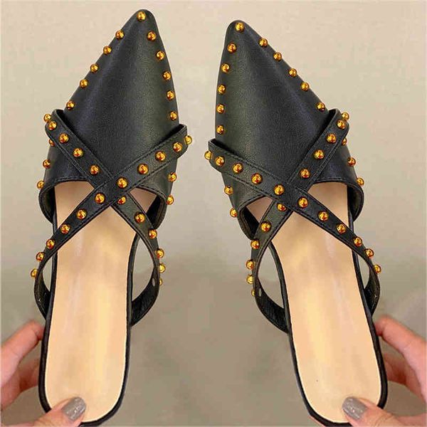 slippers rivet muller shoes slippers thick heel pointed toe women fashion outdoor woman ladies elegant med favk, Black
slippers rivet muller shoes slippers thick heel pointed toe women fashion outdoor woman ladies elegant med favk, Black