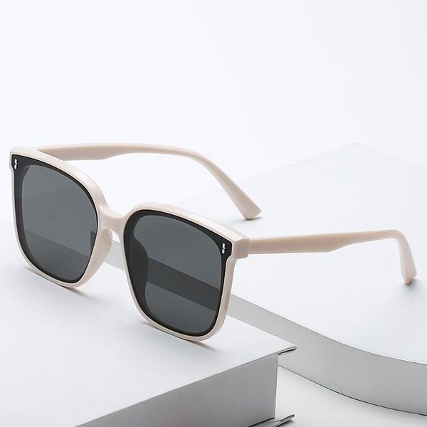 sunglasses aimisuv vintage square women's 2021 designer sun glasses female uv400 lunette de soleil femme, White;black
sunglasses aimisuv vintage square women's 2021 designer sun glasses female uv400 lunette de soleil femme, White;black
