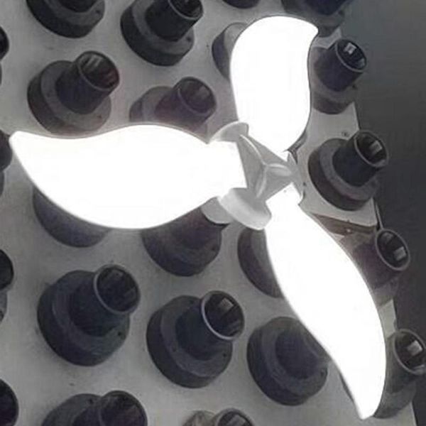 bulbs 6000lm led lamp fan-blade shaped cold white foldable energy save 45w e27 super bright wide voltage home ceiling light
bulbs 6000lm led lamp fan-blade shaped cold white foldable energy save 45w e27 super bright wide voltage home ceiling light