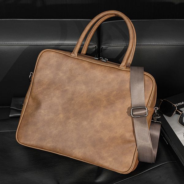 wholesale factory men shoulder bags joker retro matte leather handbag simple solid color business briefcase horizontal large leather fashion
wholesale factory men shoulder bags joker retro matte leather handbag simple solid color business briefcase horizontal large leather fashion