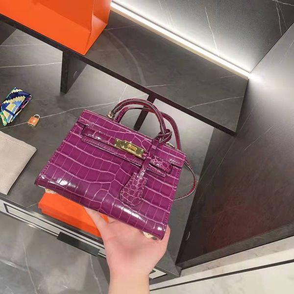 sports handbag women's light luxury bag designer mini crocodile skin single shoulder
sports handbag women's light luxury bag designer mini crocodile skin single shoulder