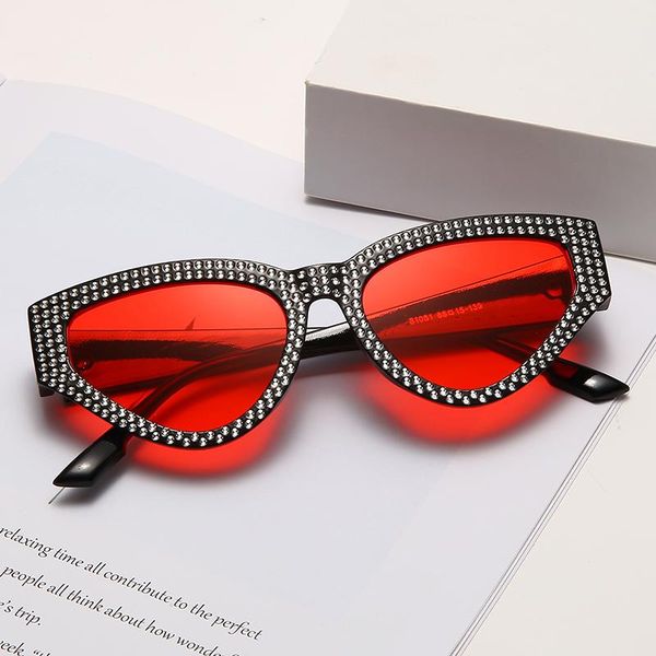 sunglasses cat eye vintage retro brand designer colorful eyewear sun glasses shades for women gafas de sol mujer uv400, White;black 
sunglasses cat eye vintage retro brand designer colorful eyewear sun glasses shades for women gafas de sol mujer uv400, White;black