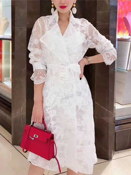 women's trench coats spring and autumn women windbreaker coat 2021 fashion white lace v-neck thin long ladies adjustable waist full, Tan;black
women's trench coats spring and autumn women windbreaker coat 2021 fashion white lace v-neck thin long ladies adjustable waist full, Tan;black