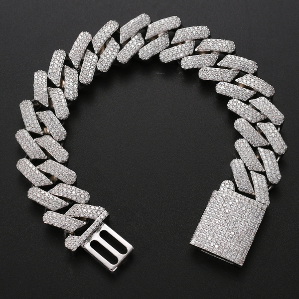 european and american real gold plating bracelet solid cuban chain full of zircon big box buckle men's accessories, Golden;silver
european and american real gold plating bracelet solid cuban chain full of zircon big box buckle men's accessories, Golden;silver