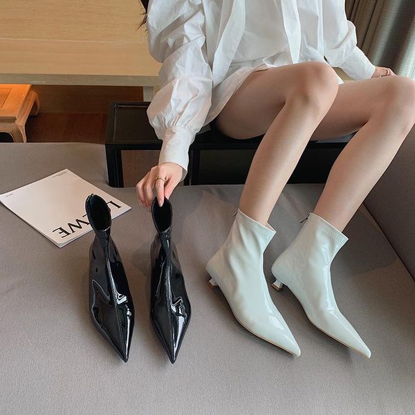 boots fashion women ankle sock stretch pointed toe thin low heels black white woman back zipper size 35-39
boots fashion women ankle sock stretch pointed toe thin low heels black white woman back zipper size 35-39