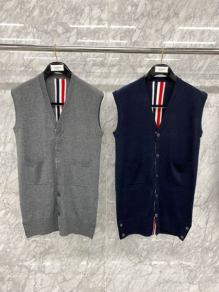 2021 spring tb back three color stripe single breasted medium and long sleeveless v-neck knitted vest cardigan women's fashion, White
2021 spring tb back three color stripe single breasted medium and long sleeveless v-neck knitted vest cardigan women's fashion, White