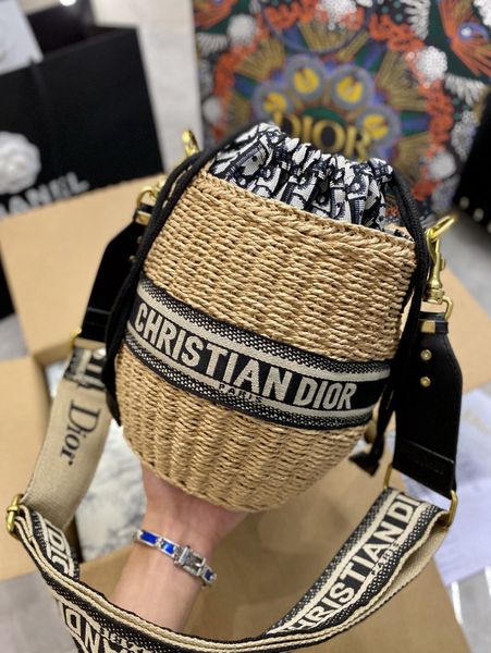Top Luxury Handbag Fashion Women Crossbody Bag Favorite Design Logo Chain Clutch Leather Handbags Bags Wallet - L1320, A-l1320
Top Luxury Handbag Fashion Women Crossbody Bag Favorite Design Logo Chain Clutch Leather Handbags Bags Wallet - L1320, A-l1320