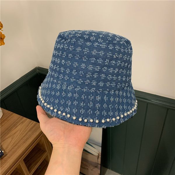 designer versatile children's small crowd cowboy nail bead bucket sunshade cover face sunscreen net red fisherman's hat
designer versatile children's small crowd cowboy nail bead bucket sunshade cover face sunscreen net red fisherman's hat