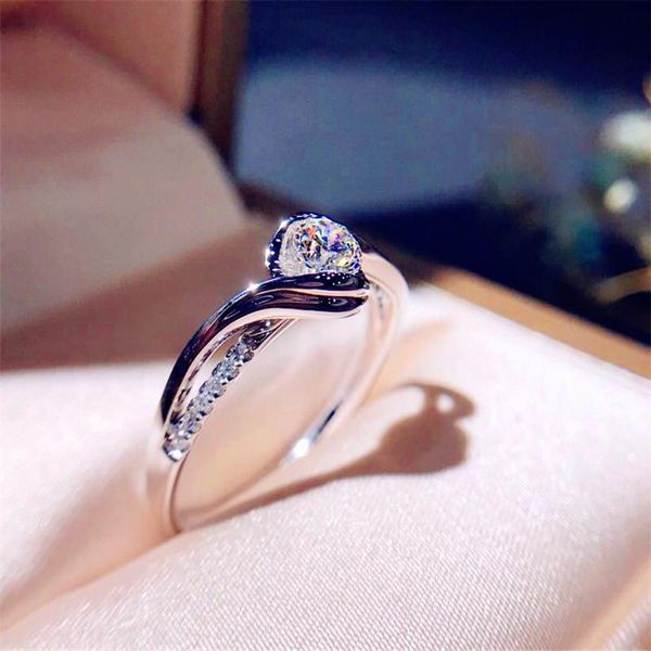 wedding rings classic engagement ring white cubic zircon female women super flash rhinestone band jewelry sterling, Slivery;golden
wedding rings classic engagement ring white cubic zircon female women super flash rhinestone band jewelry sterling, Slivery;golden