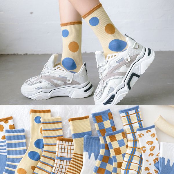 socks children's medium tube autumn and winter korean version college style stockings ins trend plaid cotton couple color, Black;white
socks children's medium tube autumn and winter korean version college style stockings ins trend plaid cotton couple color, Black;white