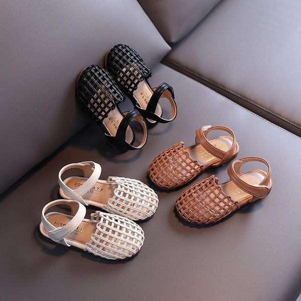 sandals est 2021 summer children's baotou girls woven hollow princess shoes kick proof soft sole baby walking, Black;red
sandals est 2021 summer children's baotou girls woven hollow princess shoes kick proof soft sole baby walking, Black;red