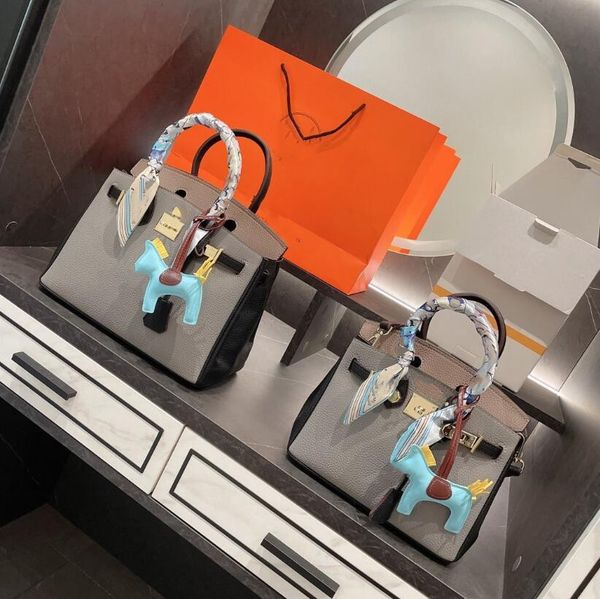 designer handbags fashion 30cm 25cm designer purse women totes shoulder bags stamped lock cowskin genuine leather handbag scarf horse charm
designer handbags fashion 30cm 25cm designer purse women totes shoulder bags stamped lock cowskin genuine leather handbag scarf horse charm
