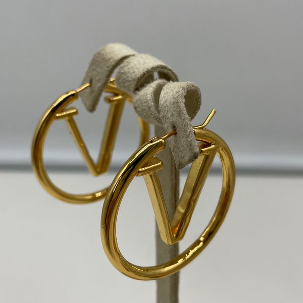 2021 fashion style stud popular jewelry rose gold sliver plated earringsor women accessories party gifts wholesale price, Golden;silver
2021 fashion style stud popular jewelry rose gold sliver plated earringsor women accessories party gifts wholesale price, Golden;silver
