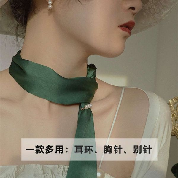 dual purpose paper clip earrings pearl brooch, Gray
dual purpose paper clip earrings pearl brooch, Gray