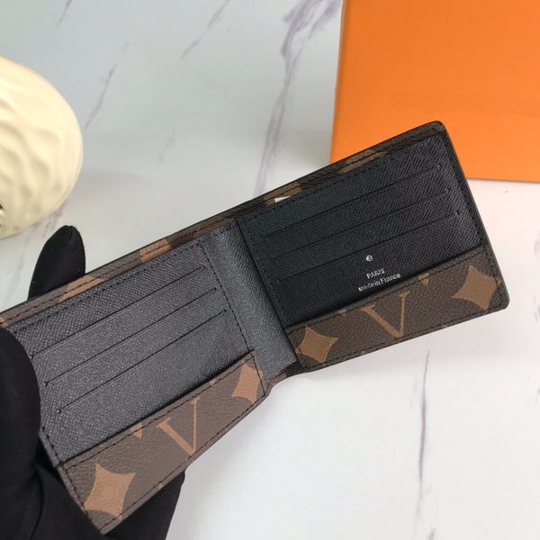 2021 fashion flowers designer wallets luxurys mens womens leather bags classic letters key coin purse original box plaid card holder m93801, Red;black
2021 fashion flowers designer wallets luxurys mens womens leather bags classic letters key coin purse original box plaid card holder m93801, Red;black