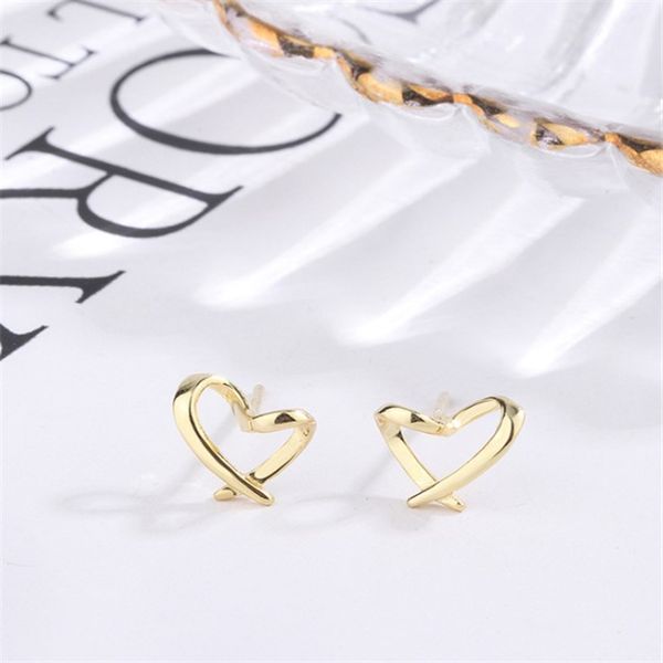 simple style small fresh love stud s925 whole body silver sweet hollow heart earrings, Golden;silver
simple style small fresh love stud s925 whole body silver sweet hollow heart earrings, Golden;silver