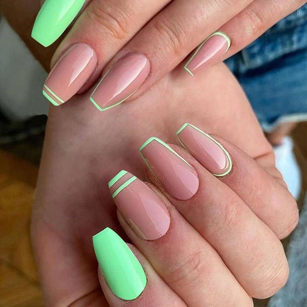 false nails 24pcs/box fake coffin green and nude color middle length press on with glue designed full cover acrylic nail fa, Red;gold
false nails 24pcs/box fake coffin green and nude color middle length press on with glue designed full cover acrylic nail fa, Red;gold