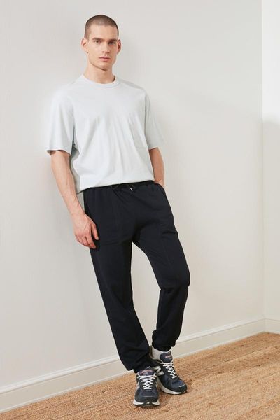 running pants trendyol men sticker appliqués regular fit sweatpants tmnss21ea0148, Black;blue
running pants trendyol men sticker appliqués regular fit sweatpants tmnss21ea0148, Black;blue