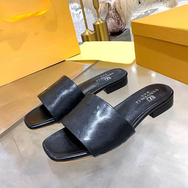 2021italian vvl leather sandals star sandal slippers women wear outside summer home slip-proof ladies cool, Black
2021italian vvl leather sandals star sandal slippers women wear outside summer home slip-proof ladies cool, Black