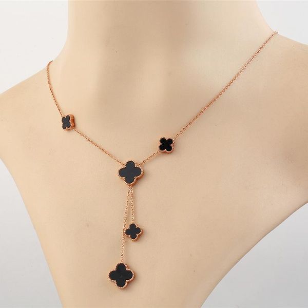 womens luxury designers pendant necklace fashion elegant four-leaf clover necklaces woman shell pendants ladies brand jewelry for gift, Silver
womens luxury designers pendant necklace fashion elegant four-leaf clover necklaces woman shell pendants ladies brand jewelry for gift, Silver