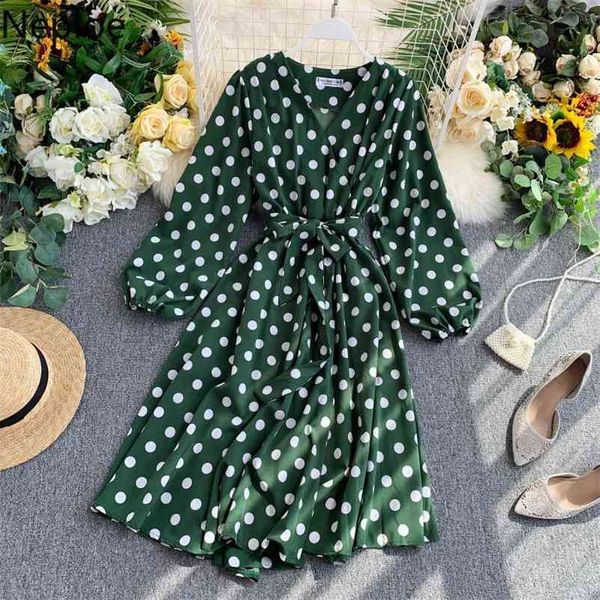 polka dot print women dress french v neck drawstring slim waist ladies vestidos vintage puff sleeve female dresses 49849 210422, Black;gray
polka dot print women dress french v neck drawstring slim waist ladies vestidos vintage puff sleeve female dresses 49849 210422, Black;gray
