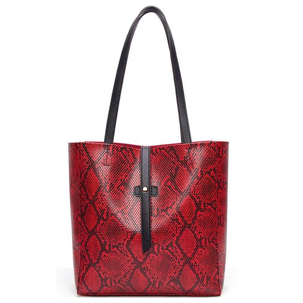 evening bags retro for woman.fashion snake print tote bag.large capacity women's shoulder bag.brand female handbags
evening bags retro for woman.fashion snake print tote bag.large capacity women's shoulder bag.brand female handbags