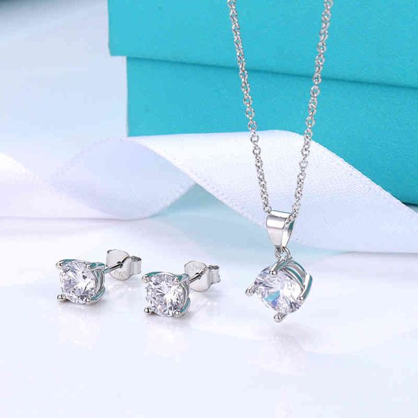 women's tif new 4-claw hollowed-out diamond necklace love pendant clavicle necklace g1130, Silver
women's tif new 4-claw hollowed-out diamond necklace love pendant clavicle necklace g1130, Silver