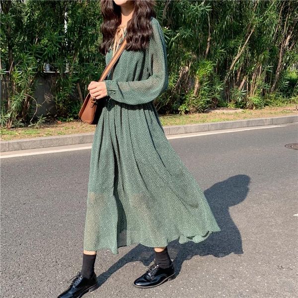 two piece dress make firm offers. han edition spring green wave point with long sleeve, White
two piece dress make firm offers. han edition spring green wave point with long sleeve, White