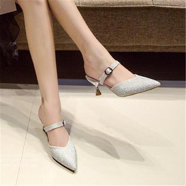 slippers european style fashion simple women wear spring 2021 korean wild stiletto pointed high heel sandals summer, Black
slippers european style fashion simple women wear spring 2021 korean wild stiletto pointed high heel sandals summer, Black