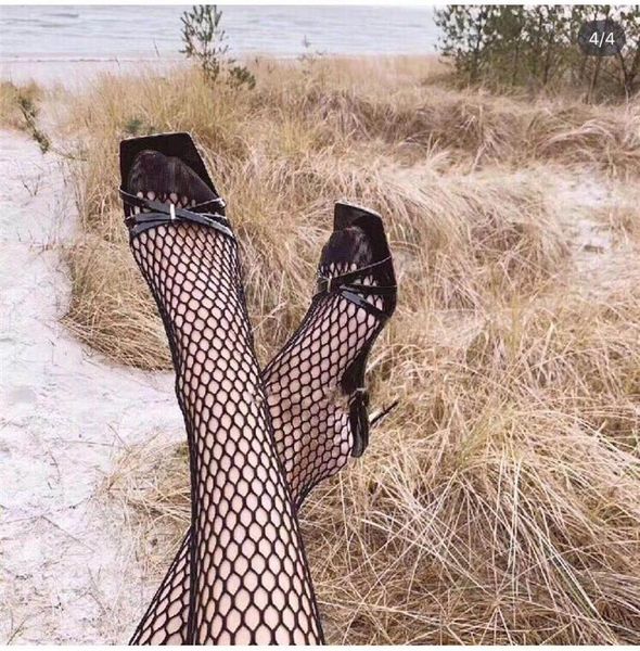 dress shoes 2021 london street fashion trend women sandals patent leather mules woman casual outdoor comfortable footwear summer, Black
dress shoes 2021 london street fashion trend women sandals patent leather mules woman casual outdoor comfortable footwear summer, Black