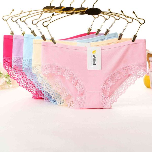 017 women's underwear modal lace triangle pants solid low waist girls lovely, Red;black
017 women's underwear modal lace triangle pants solid low waist girls lovely, Red;black