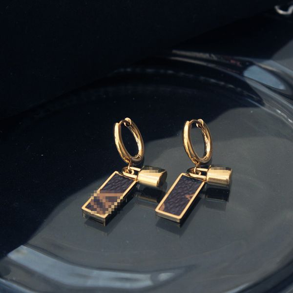 jia leather titanium steel ear buckle lock metal furnace real gold noble personality fashion neutral earrings, Golden
jia leather titanium steel ear buckle lock metal furnace real gold noble personality fashion neutral earrings, Golden