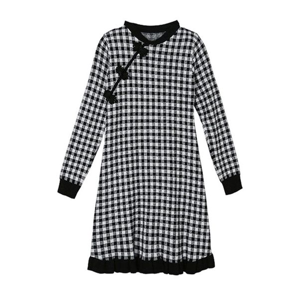 women black and white pink o neck knitted long sleeve buttun a line elegant mini dress female plaid d2050 210514, Black;gray
women black and white pink o neck knitted long sleeve buttun a line elegant mini dress female plaid d2050 210514, Black;gray